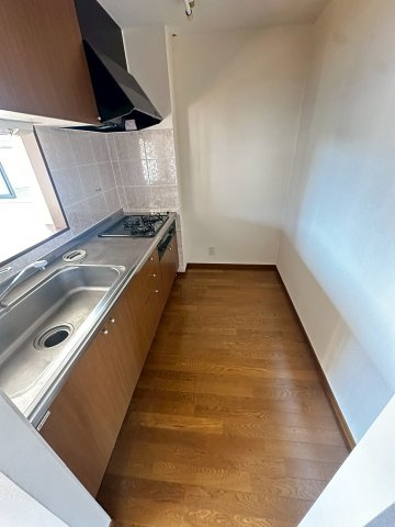 プリエのキッチン|人気の対面キッチンです。