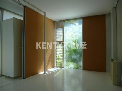 【寝室】 | Ｇ－ＦＬＡＴ | 落ち着いた色調の寝室です