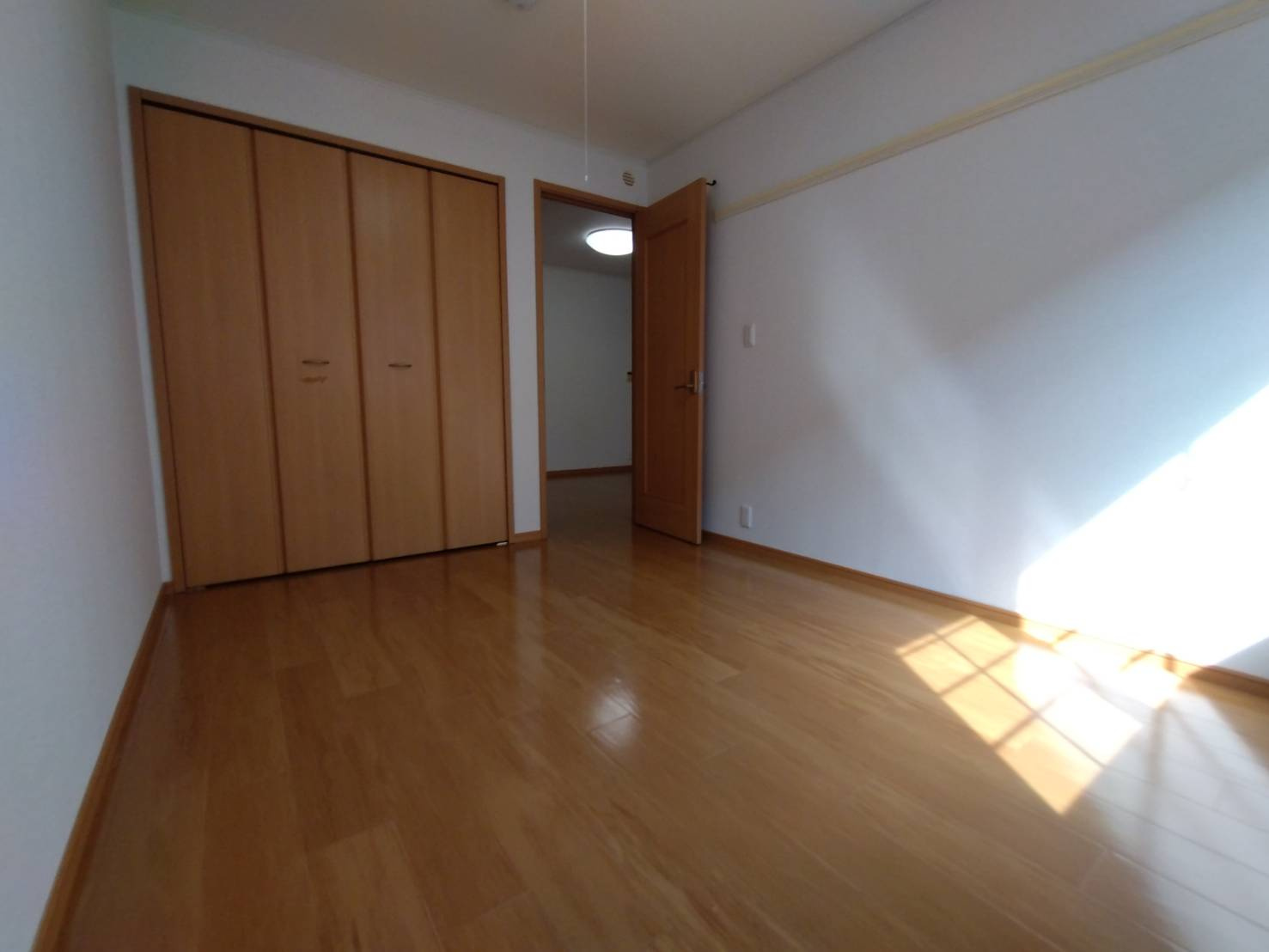 クレアトゥール　Ｂの洋室|高崎、前橋のお部屋探しはエンドスケープまで！お客様の理想お聞かせ下さい♪