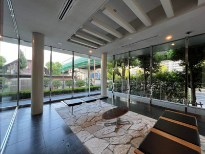 【ロビー】 | メゾン・ド・ヴィレ大阪城公園前