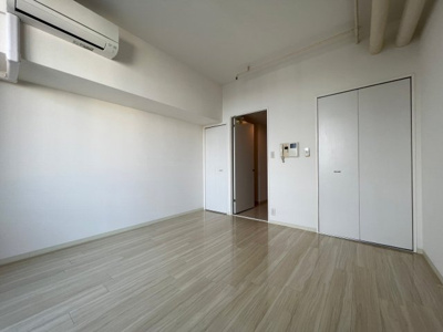 【洋室】 | メゾン・ド・ヴィレ大阪城公園前