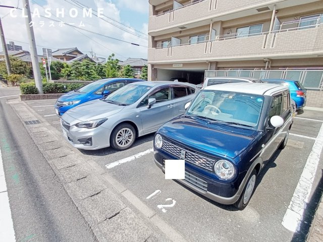 サプリーム若草　　刈谷市近郊の賃貸ならクラスホーム刈谷店の駐車場
