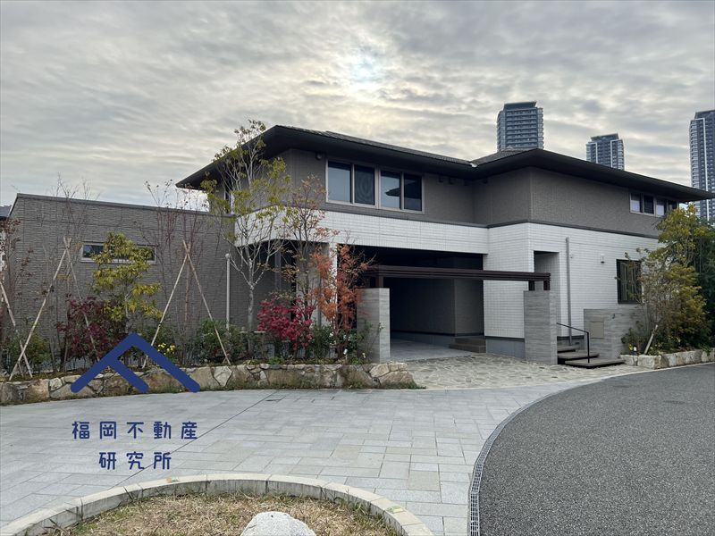 東区香椎照葉７丁目　戸建て