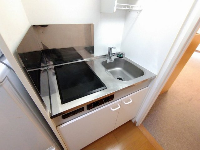 レオパレスパルコートＦのキッチン|シングルレバー設置