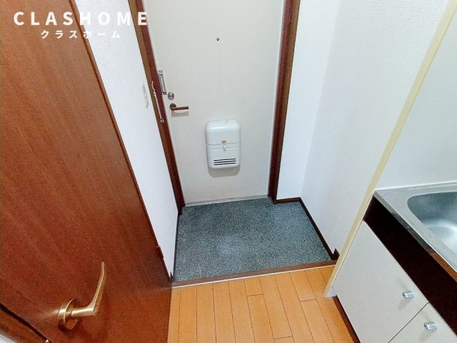 コーポイーストC　　　刈谷市近郊の賃貸はクラスホームの玄関|同物件の別部屋になります。