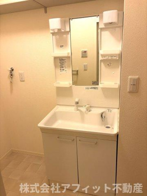 【洗面所】 | グランドール川口 C棟 | 洗髪洗面化粧台