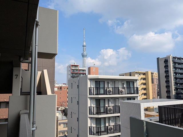 ALTERNA浅草のその他共用部分|7F、共用廊下からスカイツリー隅田川花火見えます