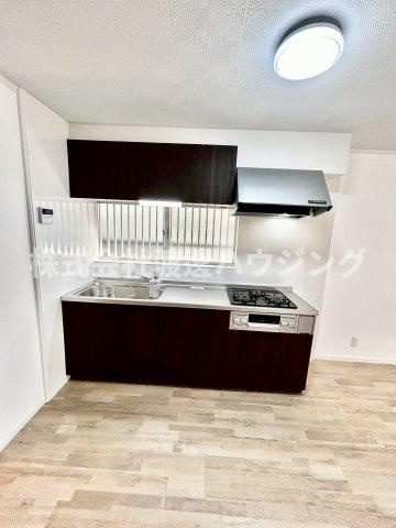 高槻市大塚町一戸建のキッチン