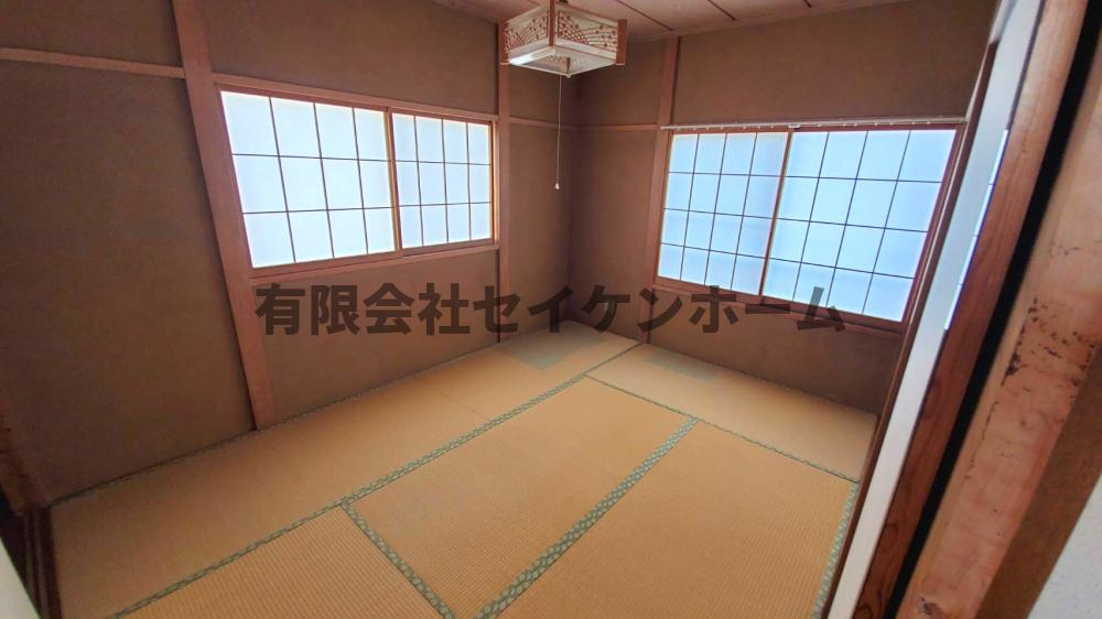 行田市持田５丁目　中古戸建の和室|フローリングだけでなく、和室もあります