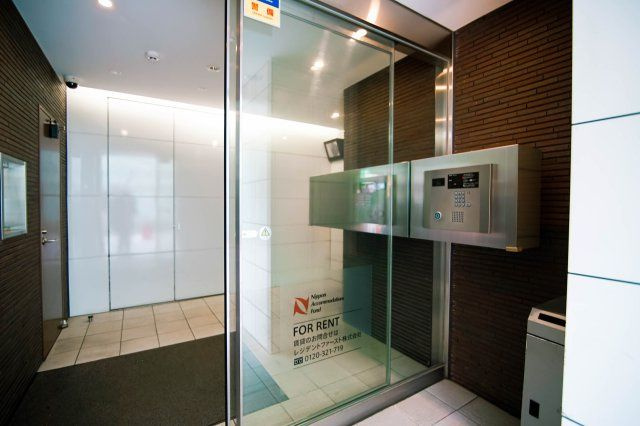 渋谷区笹塚２丁目の賃貸マンションのエントランス|■オートロック■防犯カメラ
