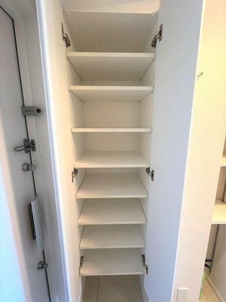 渋谷区笹塚２丁目の賃貸マンションの収納|■ウォークインクローゼット