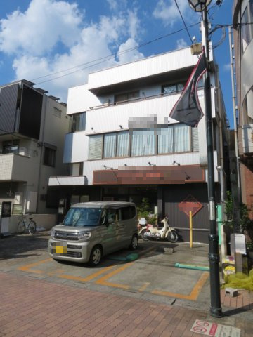 所沢市松葉町のビルの外観