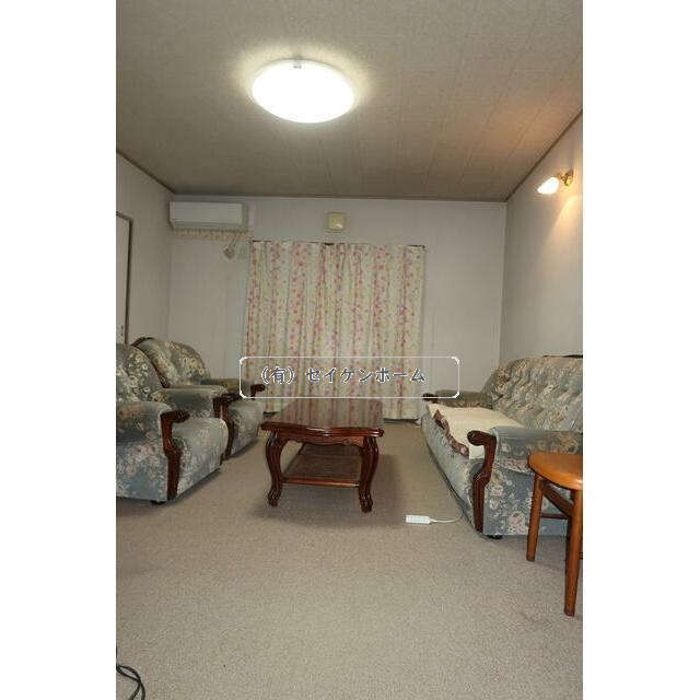 上柴第一団地38号棟の居間・リビング