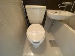 ネオダイキョー夙川北名次のトイレ