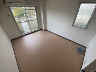 ネオダイキョー夙川北名次の居間