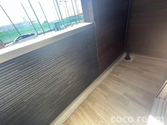 デンベヒガシコガワのバルコニー