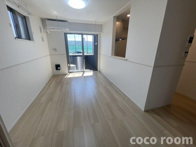 デンベヒガシコガワの居間・リビング