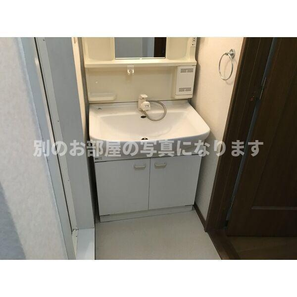 セレーノA棟の洗面所