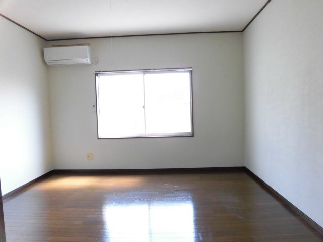 高木ハイツの居間・リビング