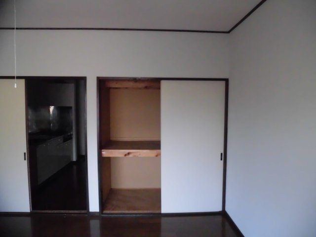 高木ハイツの収納