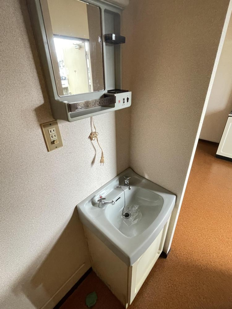 パナハイツ福真（相生）の独立洗面台