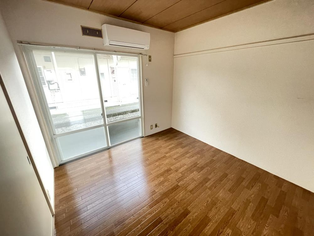 パナハイツ福真（相生）の居間・リビング