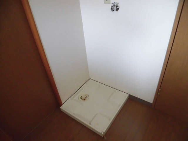 メゾン・ラ・ヴィスタⅠの設備|室内洗濯機置場