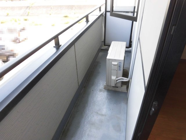 メゾン・ラ・ヴィスタⅠのバルコニー