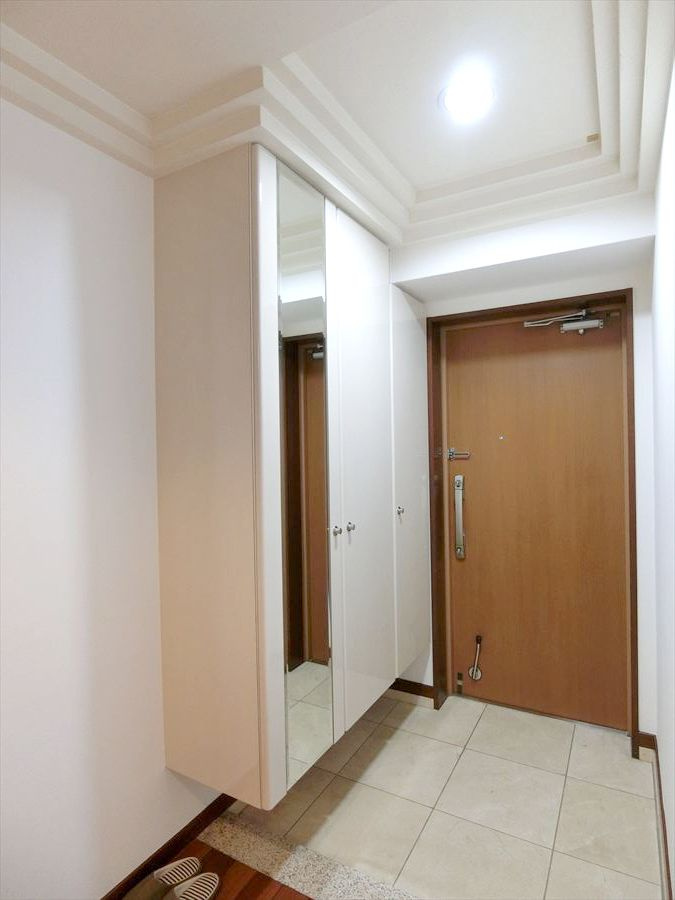 ロフティ城南セントラルタワーの玄関|シューズボックス付きの玄関です☆