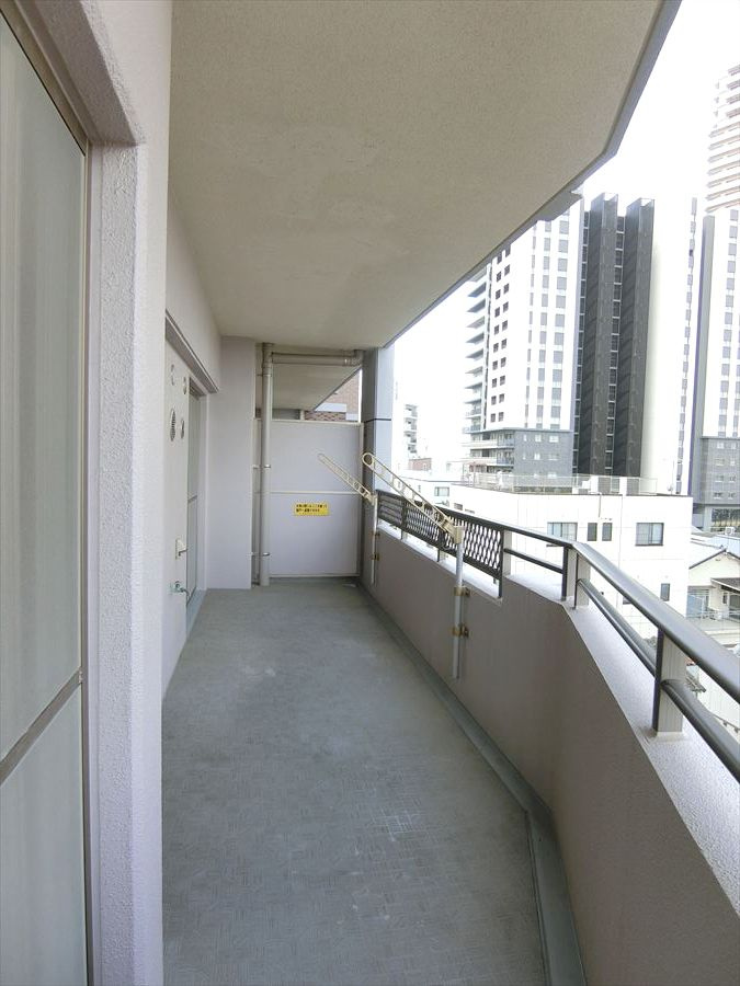 ロフティ城南セントラルタワーのバルコニー|陽当たり良好なバルコニーです♪