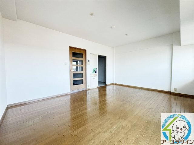 サバービアシティ21　B棟の居間・リビング