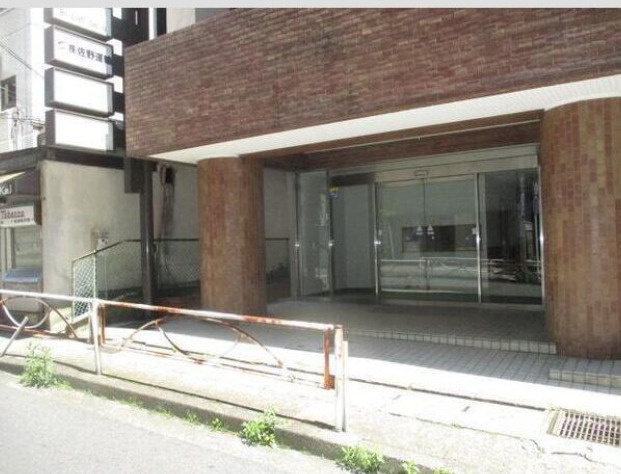 大津市大萱１丁目の店舗一部