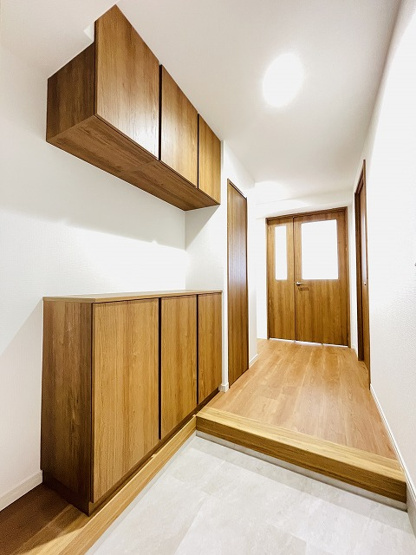 【玄関】 | エバーライフ春日公園