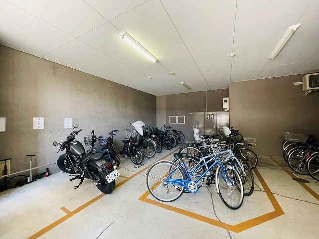 【駐輪場】 | エバーライフ春日公園
