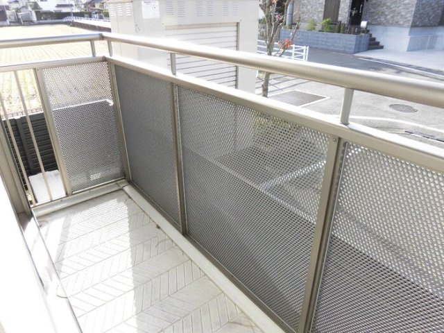 菊池郡菊陽町大字津久礼のアパートのバルコニー
