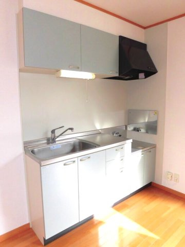 菊池郡菊陽町大字津久礼のアパートのキッチン