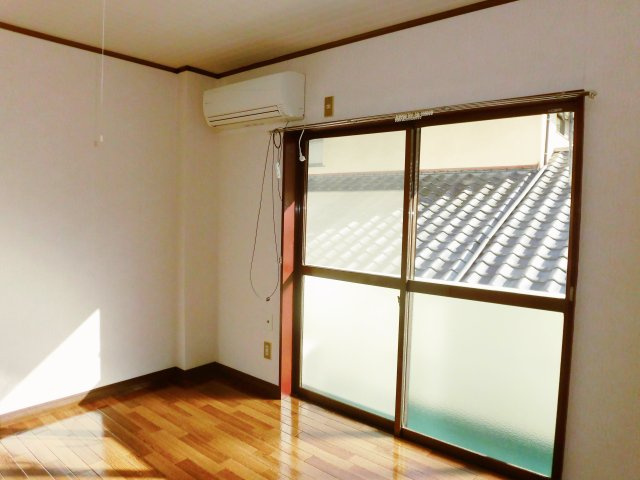 広沢コーポ１の洋室