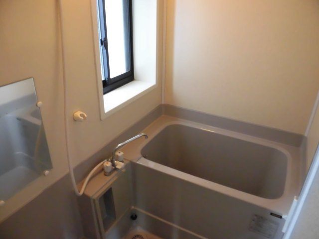 ハイツグレイスＭ棟の浴室