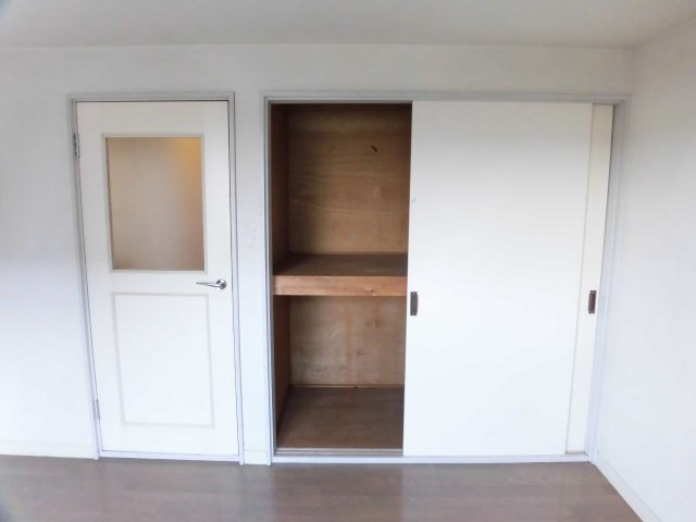 アリス桐生第３の収納