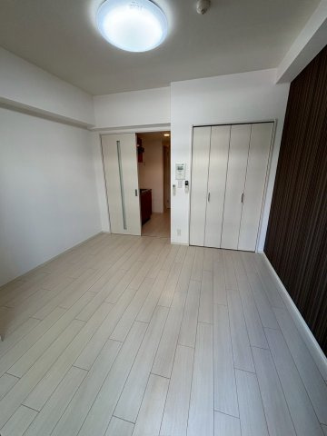 大阪市西区西本町１丁目の賃貸マンションの居間・リビング