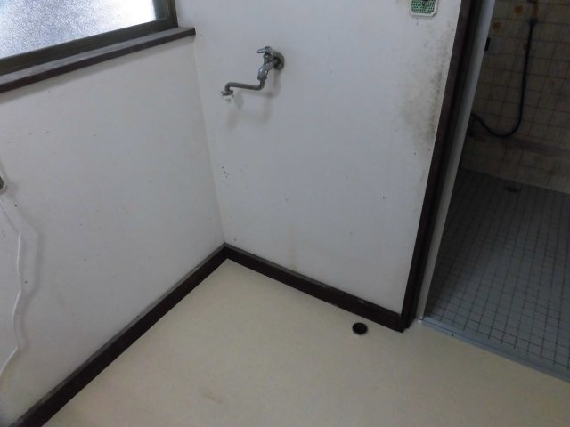 今泉住宅の設備|室内洗濯機置場