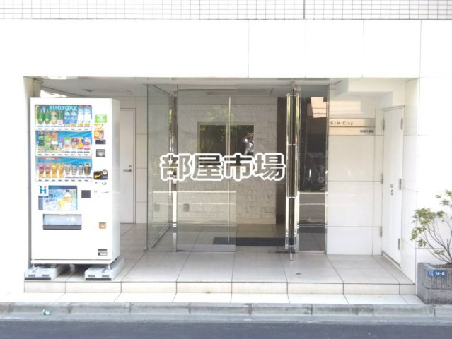 シンシティー両国弐番館のエントランス