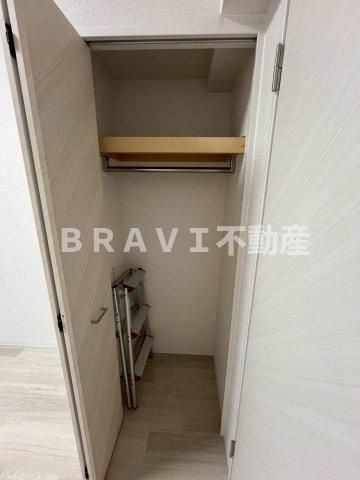 SERENiTE北浜　BRAVI不動産の収納|【SERENiTE北浜】たっぷりとした収納スペースです