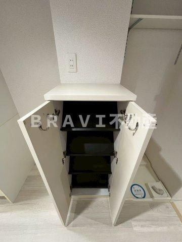SERENiTE北浜　BRAVI不動産の玄関|【SERENiTE北浜】シューズボックス