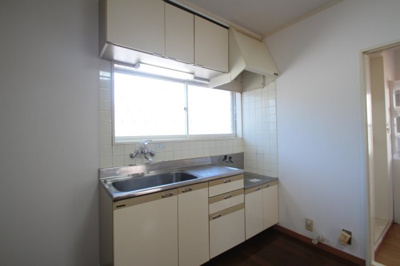 【キッチン】 | パークサイドヴィラB | キッチンでお料理をお楽しみください