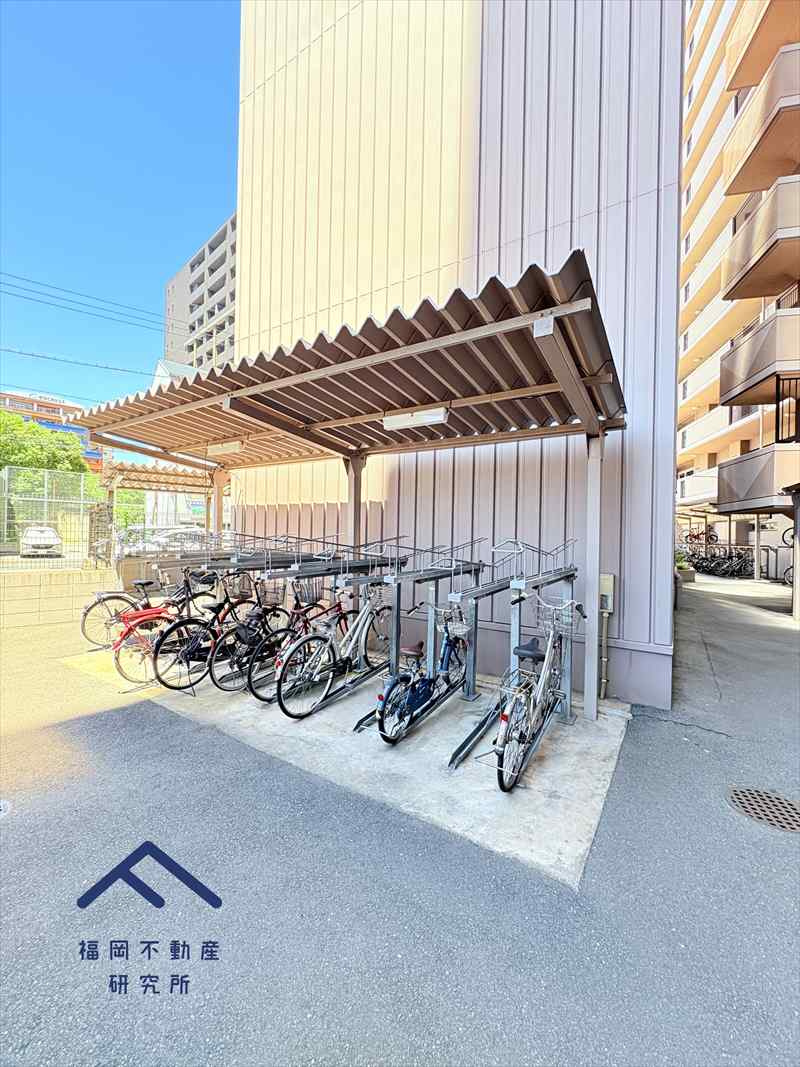 アーバンパレス天神南ハートランドタワーの駐車場