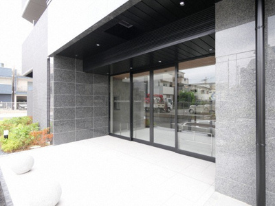 【エントランス】 | プレサンスブルーム東三国 | 毎日通るエントランスはこのようになっています