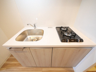 【キッチン】 | プレサンスブルーム東三国 | コンパクトなキッチンで掃除もラクラク