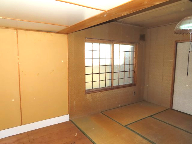 北見市美山町南２丁目８番地４２ 中古売家の和室|１階東側和室