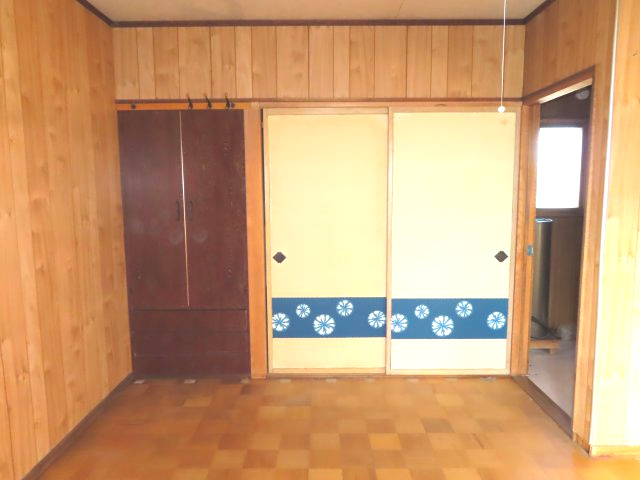 北見市美山町南２丁目８番地４２ 中古売家の収納|2階西側7.5帖洋室の収納です。